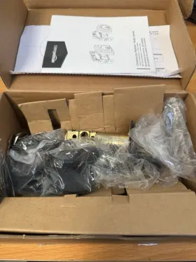 B07j4vk78l Amazonbasics 885911700412 Amazon Basics Contemporary Round Deadbolt Door Key Lock