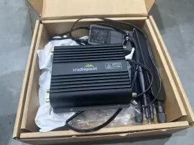 Ibr900-1200m-b Cradlepoint E3000 Wireless Router With Antenna Cords #2