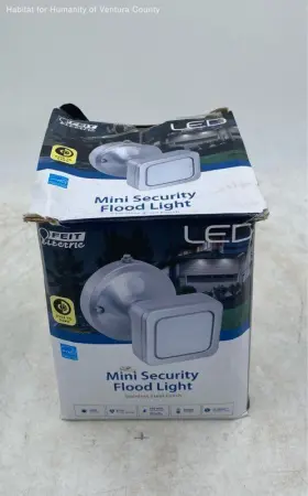 Feit 017801737066 Electric Led Mini Flood Light Fixture Dusk To Dawn 1500 Lumens 20 Watt