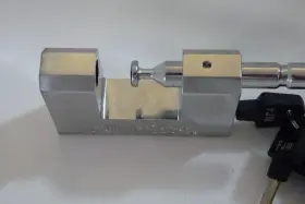 Spsa60-kd Fjm Security Products Triple Chrome Plated D-shaped Padlock #2