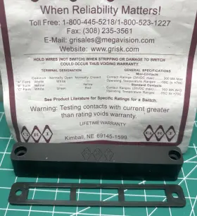 400wg-b G.r.i G.r.i. Industrial Surface Mount Magnetic Contact With Spacer Wide Gap