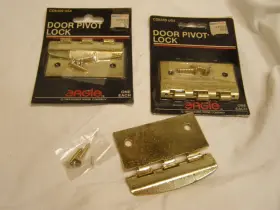 Hager Eagle Force 041359500902 3 Vtg Nos Interior Door Pivot Locks 2 In Original Package 1 Loose With Screws 1986