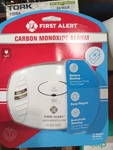 First Alert CO605 Carbon Monoxide Detector Plug-in Battery Backup White. Fixed Price $20.00.
